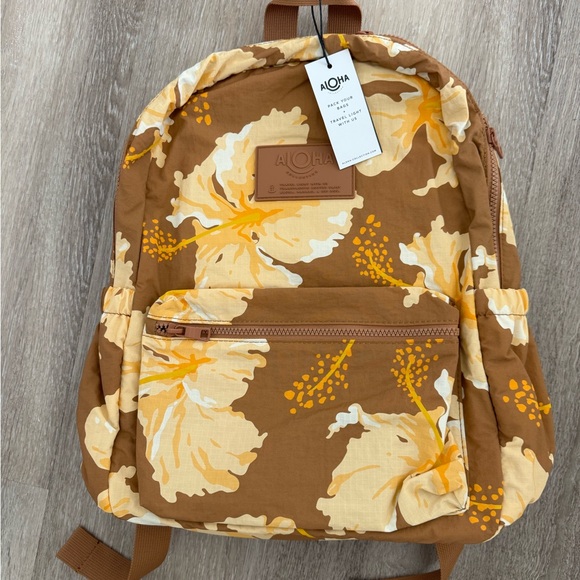 Aloha Collection NWT Backpack - Picture 2 of 5